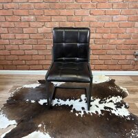 Schwingstuhl im Landhausstil