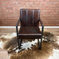 Lounge Stuhl mit Liniensteppung – TwoLine